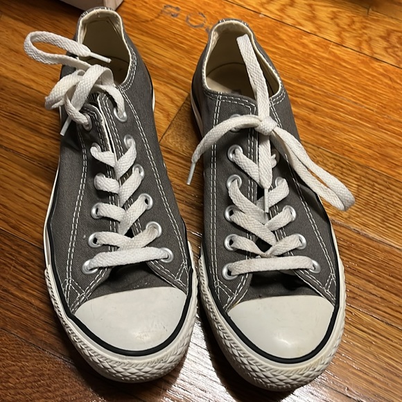 Converse All Star low tops women’s 7 gray👟♥ - Picture 2 of 6